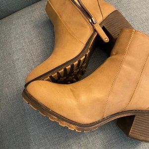 Tan Zip-up Ankle Boots